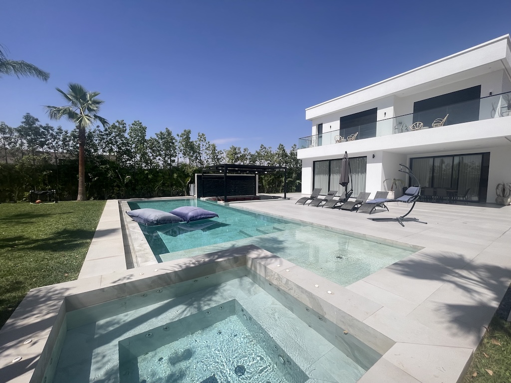 JARDIN PISCINE 1